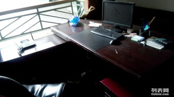 成都辦公設(shè)備轉(zhuǎn)讓 九成新會議桌、打印機、保險柜、電腦等齊全